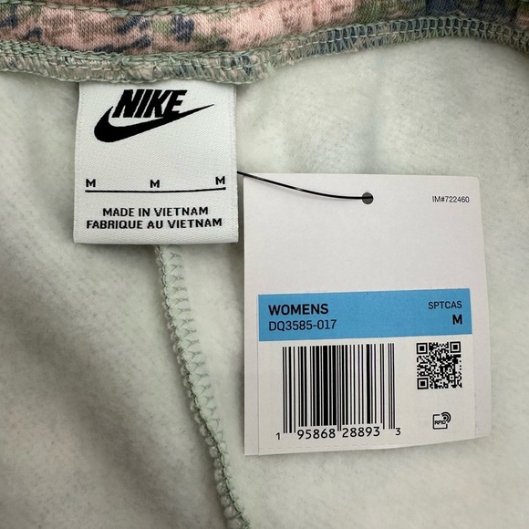 Nike Sportswear Women's Fleece Shorts - Picture 13 of 15